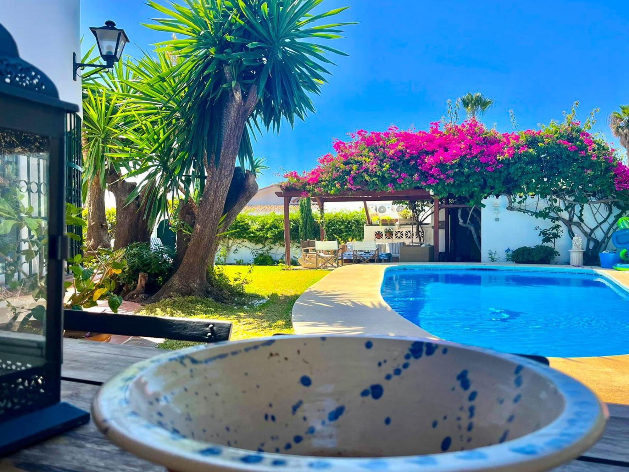 Villa Alfredo - Private Pool Next To The Beach 埃斯特波纳 外观 照片