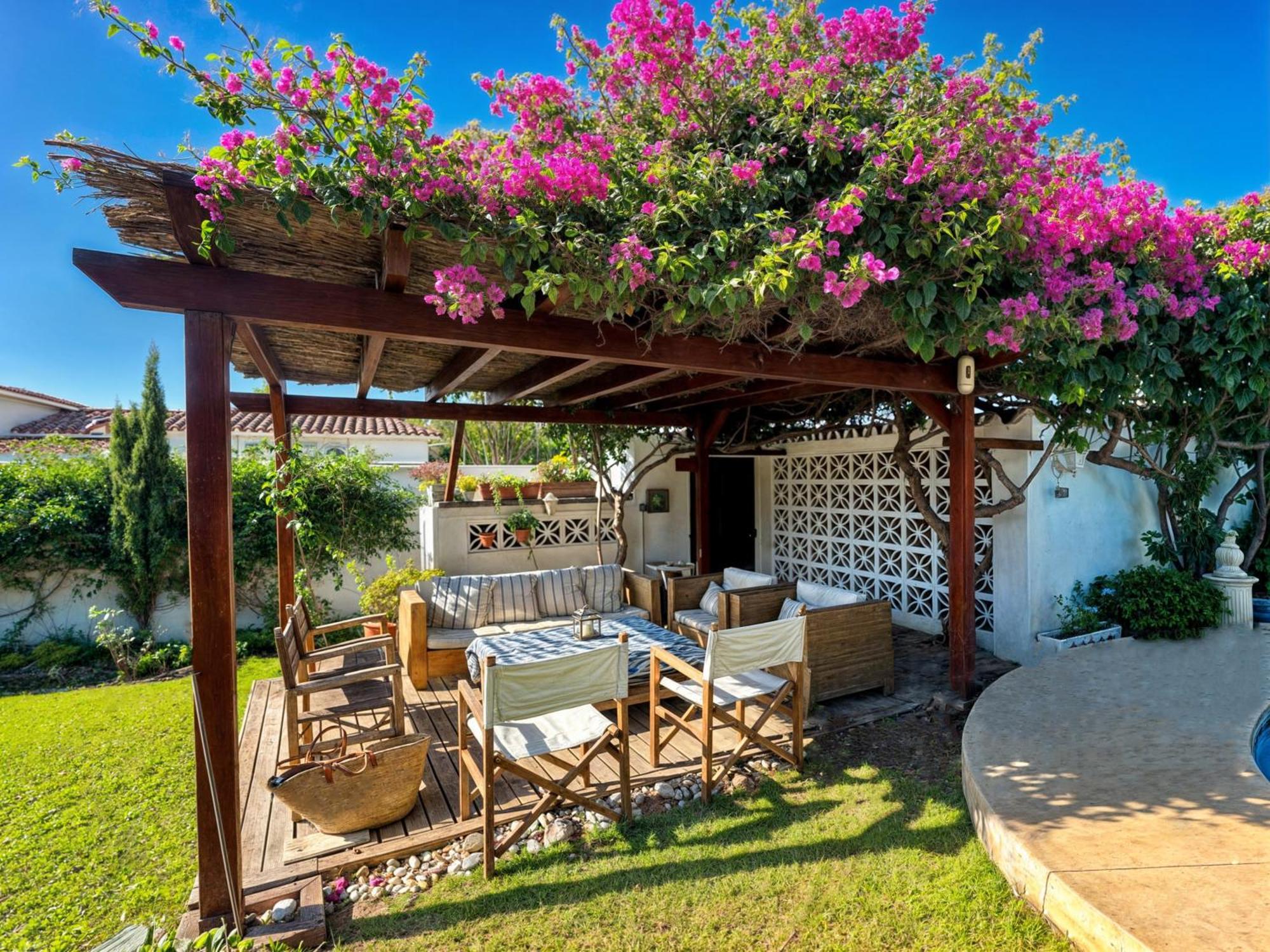 Villa Alfredo - Private Pool Next To The Beach 埃斯特波纳 外观 照片